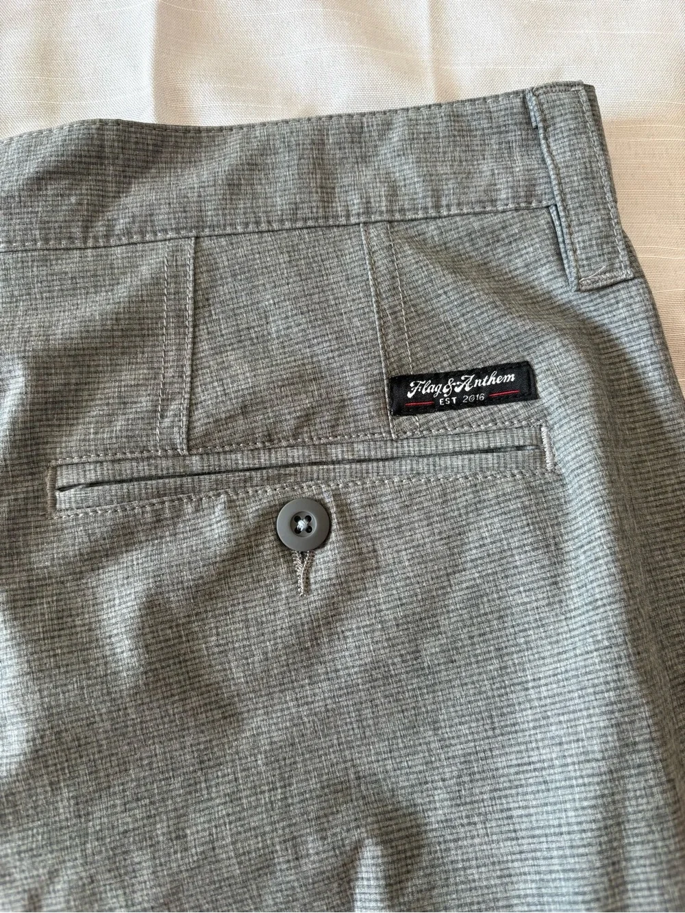 NWT Flag & Anthem Men's Gray MadeFlex Performance Shorts size 34